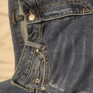 True Religion JENNIE CURVY SIZE 30 BLUE JEANS